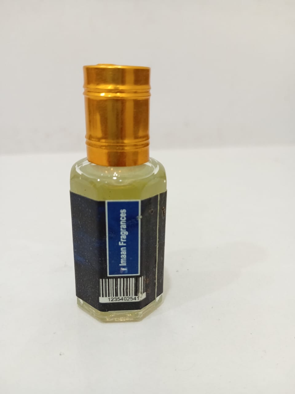 Blue Oud by Imaan: Dive into a Deep and Refreshing Fragrance ππ